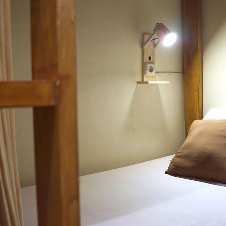 เดอะ สลีปปิ้งรูม โฮเทล Hostel ยอกยาการ์ตา ภายนอก รูปภาพ