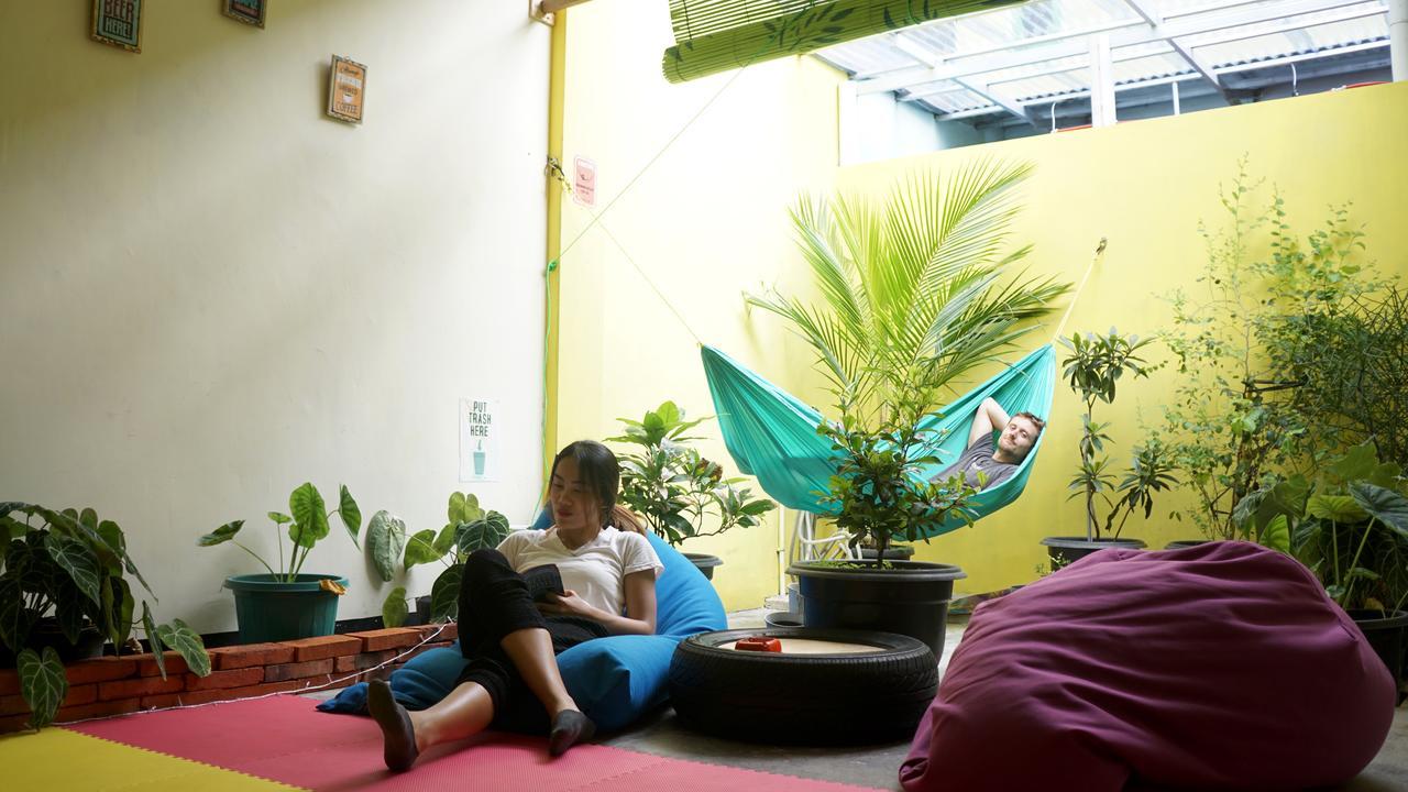 เดอะ สลีปปิ้งรูม โฮเทล Hostel ยอกยาการ์ตา ภายนอก รูปภาพ