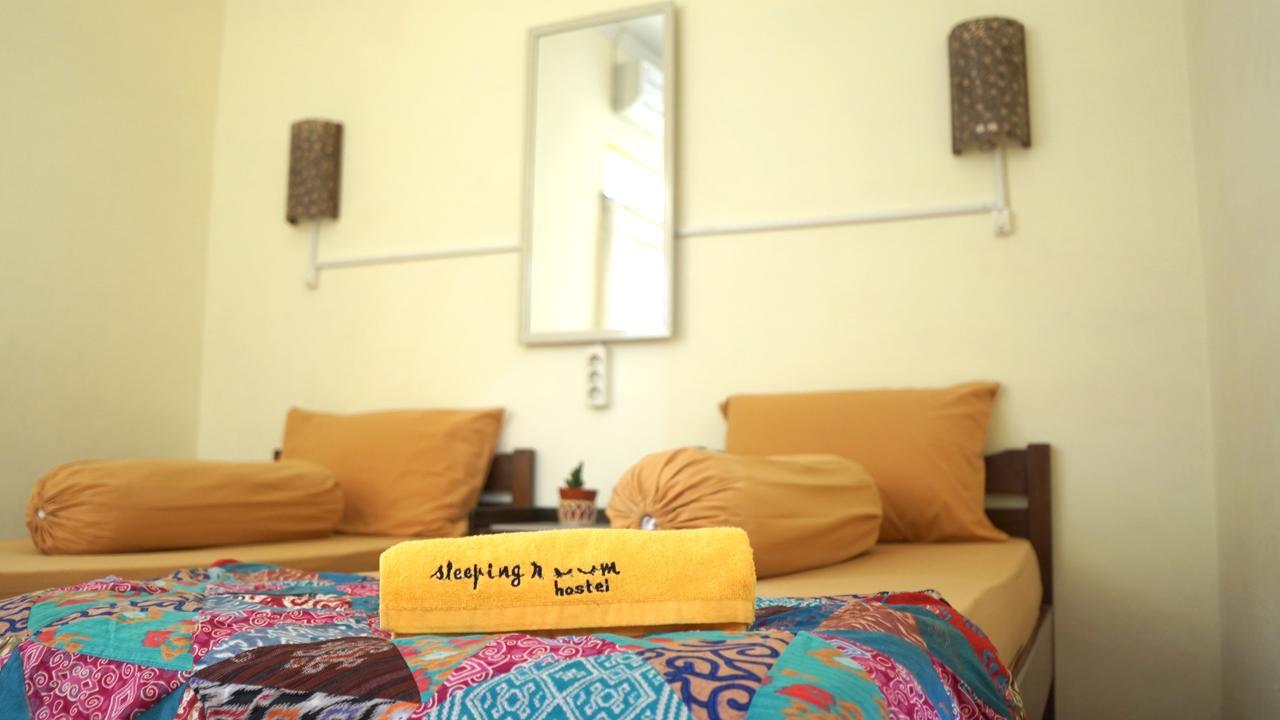 เดอะ สลีปปิ้งรูม โฮเทล Hostel ยอกยาการ์ตา ภายนอก รูปภาพ