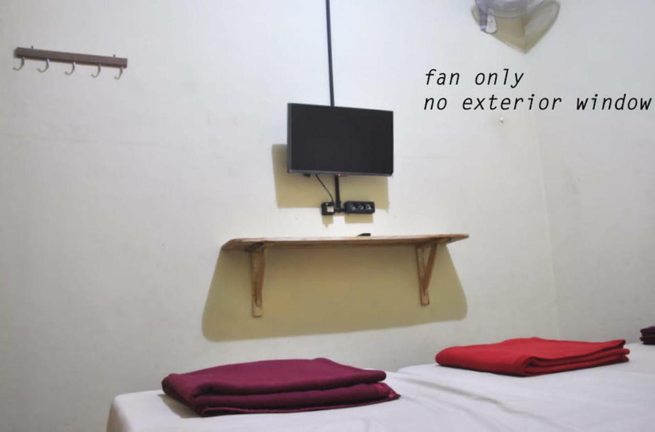 เดอะ สลีปปิ้งรูม โฮเทล Hostel ยอกยาการ์ตา ภายนอก รูปภาพ