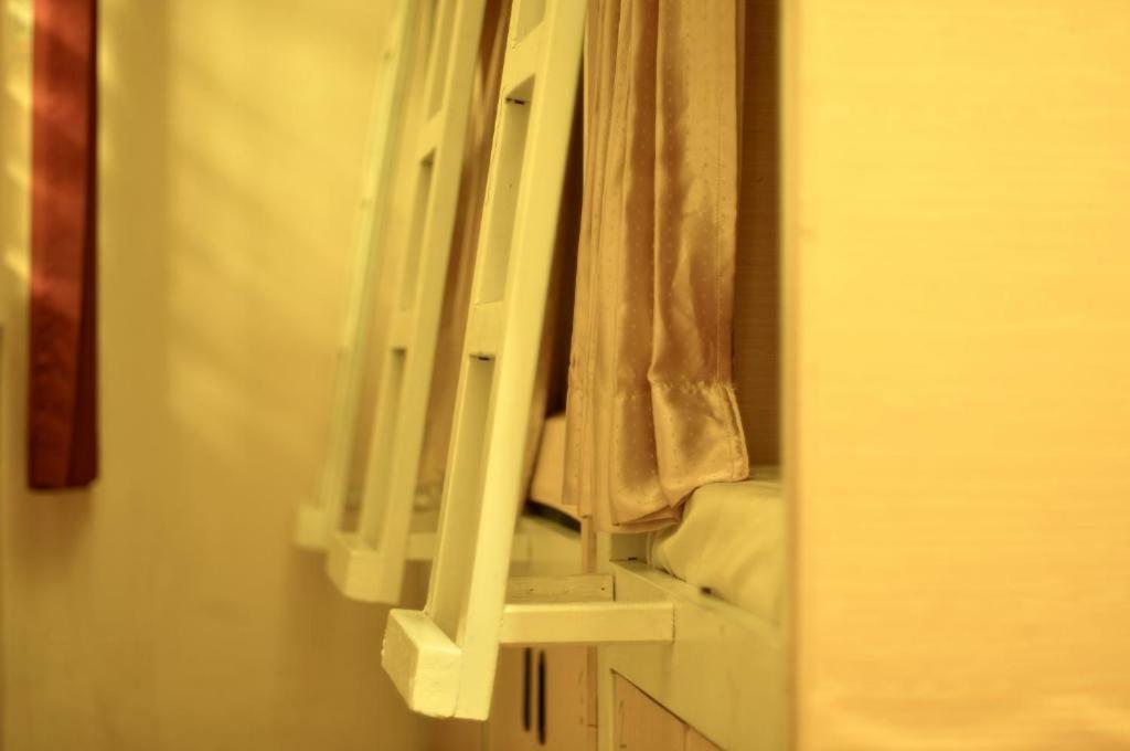 เดอะ สลีปปิ้งรูม โฮเทล Hostel ยอกยาการ์ตา ภายนอก รูปภาพ